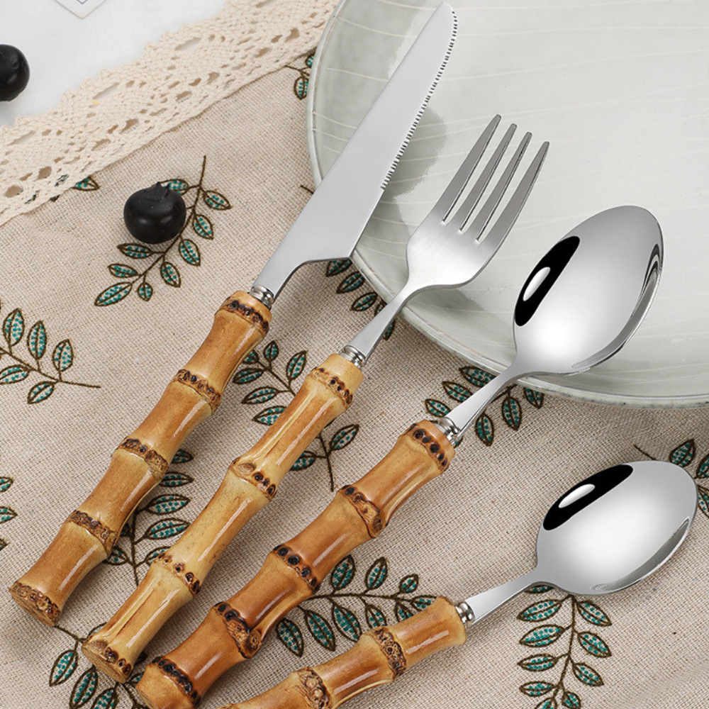 Jogo de Talheres em Aço Inox com Cabo de Bambu Natural - Kit 24 Peças